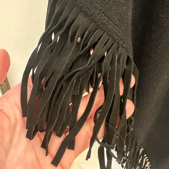 Beryll Los Angeles Cashmere Leather Fringe Cape